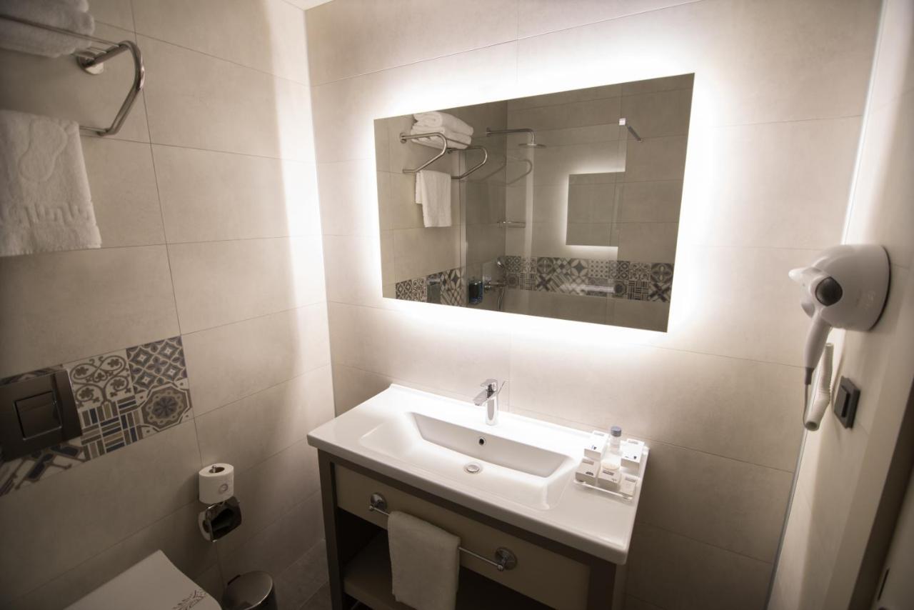 Dovv Hotel Business Gaziemir Extérieur photo