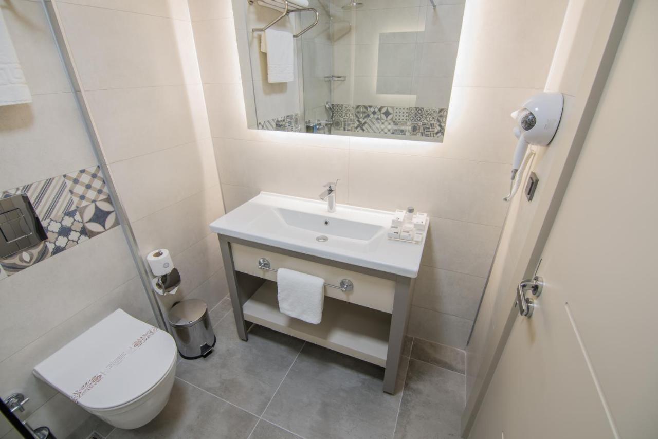 Dovv Hotel Business Gaziemir Extérieur photo